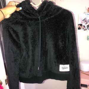 Fluffy chic hollister cropped sweater